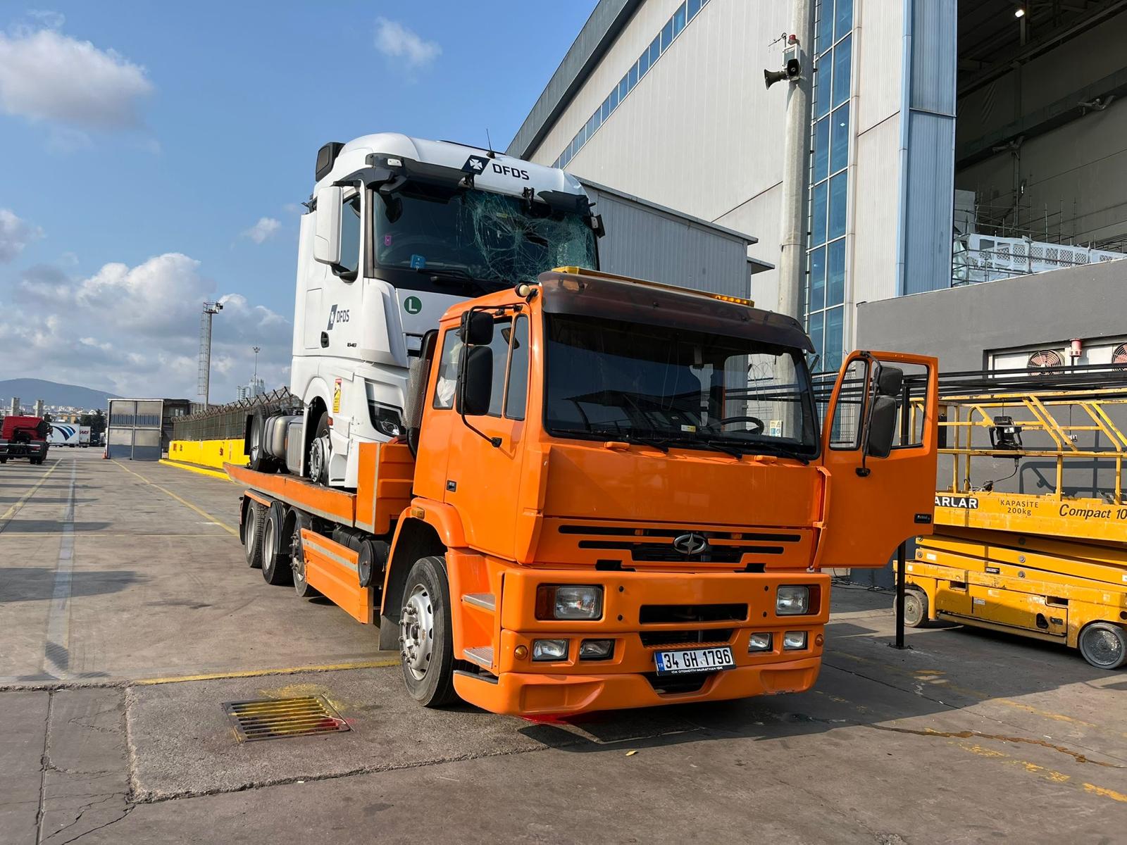 WhatsApp Image 2025-10-23 at 16.01.40 (1)